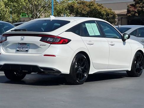 Certified 2025 Honda Civic Sport image 3