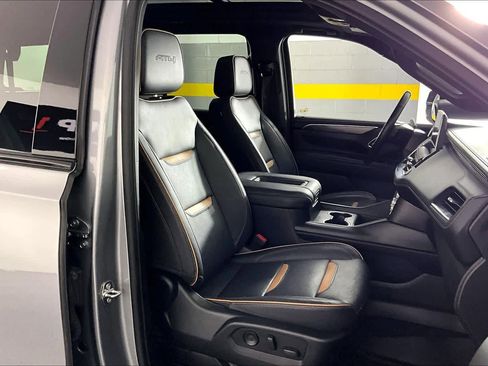 Used 2023 GMC Yukon AT4 w/ AT4 Premium Package image 10