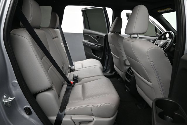 Used 2023 Honda Passport EX-L image 17