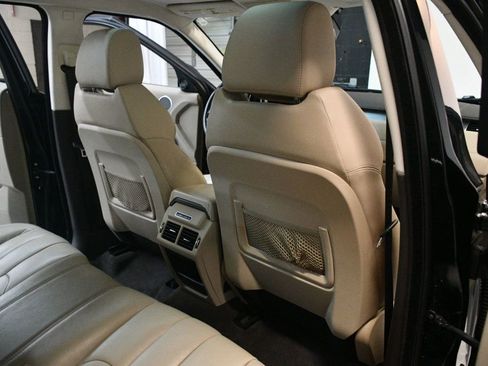 Used 2015 Land Rover Range Rover Evoque Pure Plus image 38
