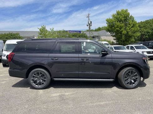 New 2026 Ford Expedition Max Platinum AWD/4WD image 2