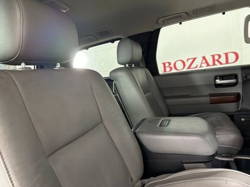 Used 2014 Toyota Sequoia Platinum RWD image 18