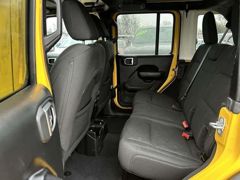 Used 2018 Jeep Wrangler Unlimited Sport S image 18