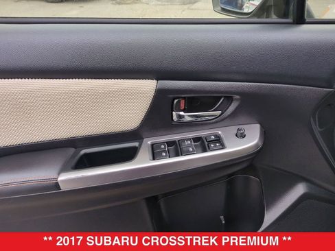 Used 2017 Subaru Crosstrek 2.0i Premium w/ Moonroof Package image 11