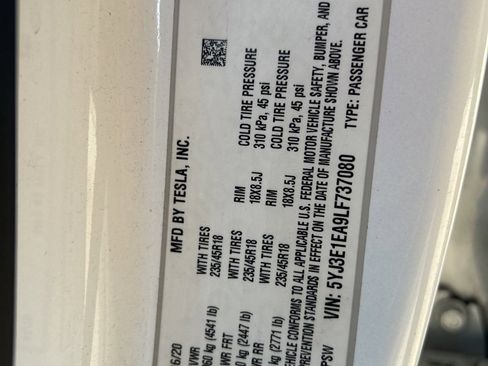 Used 2020 Tesla Model 3 Standard Range image 34