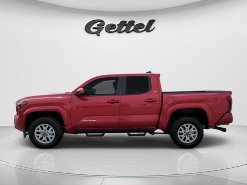 Used 2025 Toyota Tacoma SR5 image 7