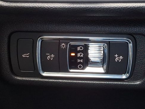 Certified 2022 Lincoln Corsair AWD w/ Premium Package image 28