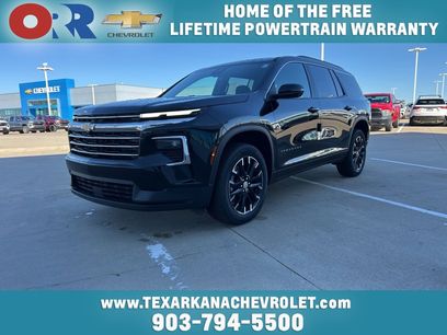 Used 2025 Chevrolet Traverse LT w/ Sun and Wheel Package