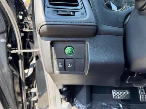 Certified 2021 Honda HR-V Sport image 17