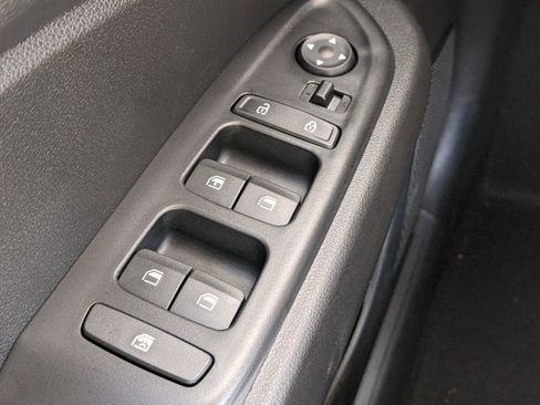 New 2025 Hyundai Venue SE image 23