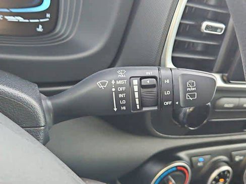 New 2026 Hyundai Venue SE image 24