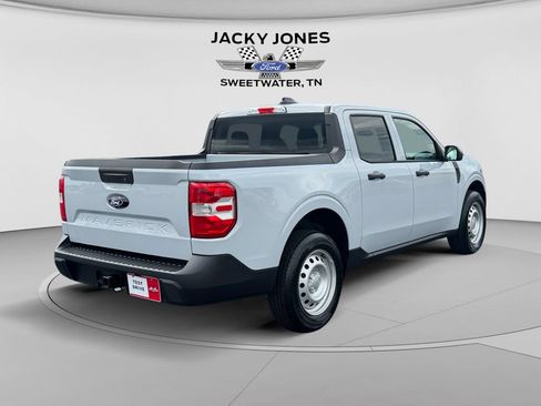 Used 2025 Ford Maverick XL w/ Equipment Group 102A AWD/4WD image 5