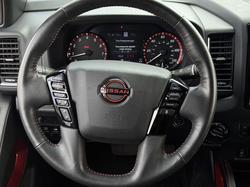 Used 2024 Nissan Frontier PRO-4X w/ Pro Convenience Package image 14