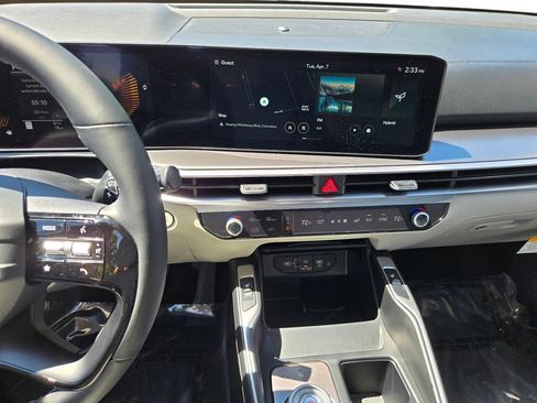 New 2026 Kia Sorento EX w/ EX Premium Package FWD image 24