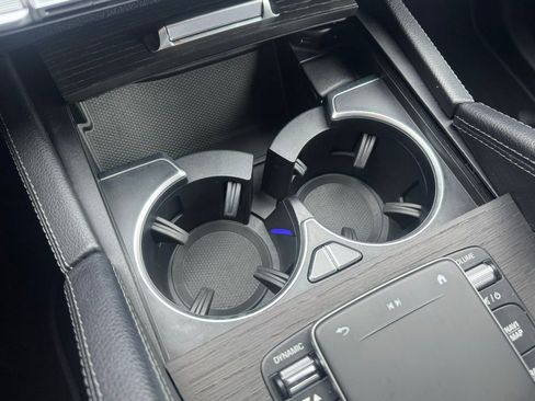 Used 2022 Mercedes-Benz GLE 350 4MATIC w/ Premium Package image 24