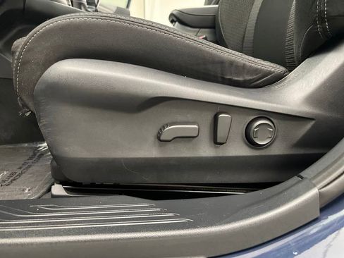 Used 2023 Subaru Outback Premium image 11