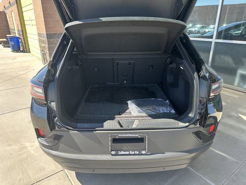 Used 2023 Volkswagen ID.4 Pro S image 41