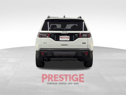 Used 2026 Jeep Cherokee Overland AWD/4WD image 7