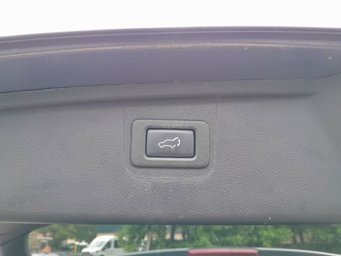 Used 2018 Subaru Outback 2.5i Limited AWD/4WD image 36