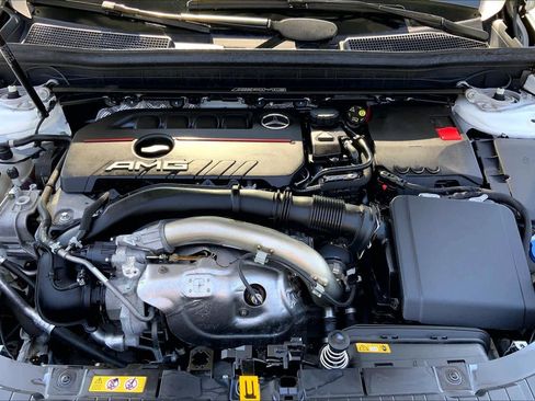 Used 2022 Mercedes-Benz GLB 35 AMG 4MATIC image 32