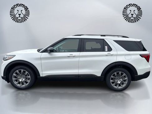 New 2026 Ford Explorer Active w/ Active Comfort Package image 8