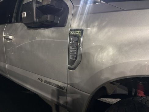 Used 2017 Ford F250 Lariat w/ Lariat Ultimate Package image 9