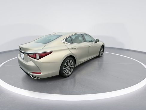 Used 2019 Lexus ES 350 w/ Premium Package image 8