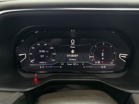 Used 2024 GMC Yukon Denali w/ Denali Reserve Package image 19