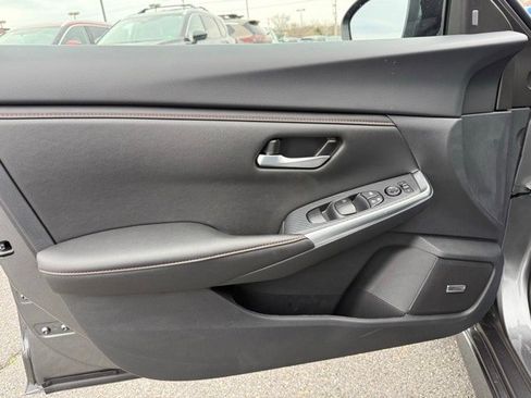 New 2025 Nissan Sentra SR w/ SR Premium Package image 10