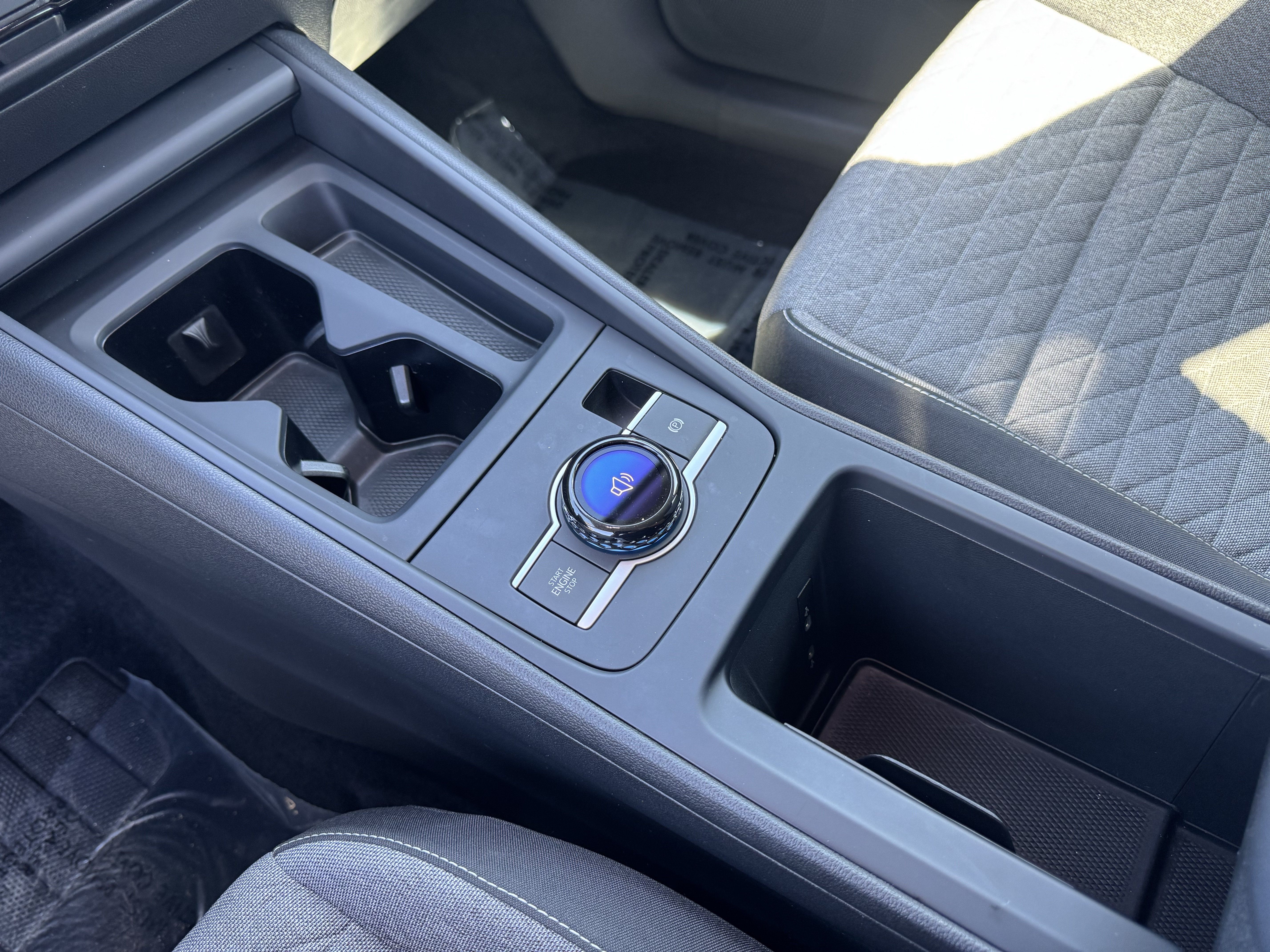 Certified 2025 Volkswagen Tiguan S FWD image 25