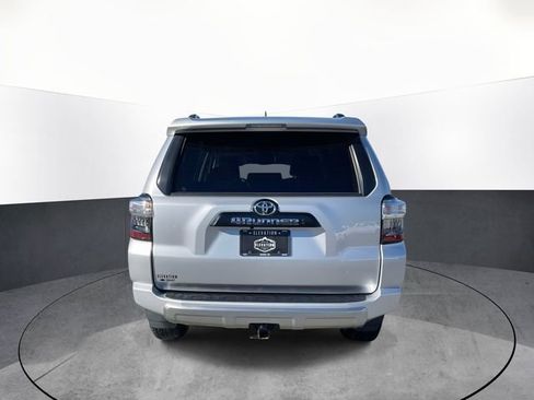 Used 2024 Toyota 4Runner TRD Off-Road image 6