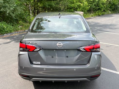 Used 2025 Nissan Versa SV w/ Trunk Package FWD image 4