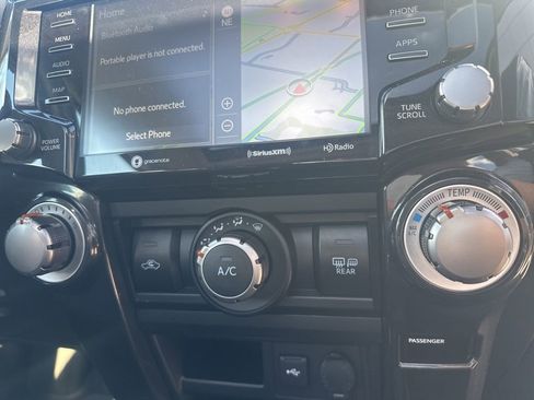 Used 2020 Toyota 4Runner TRD Off-Road Premium w/ Moonroof Package image 26