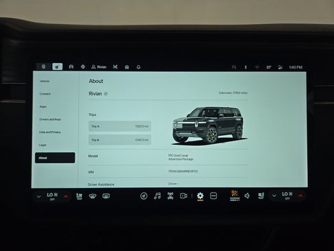 Used 2024 Rivian R1S Adventure AWD/4WD image 29