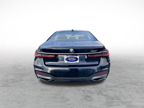 Used 2022 BMW 750i xDrive w/ Luxury Rear Seating Package image 6