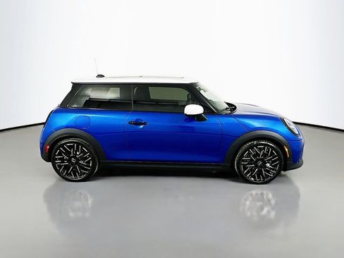 Certified 2025 MINI Cooper S image 4