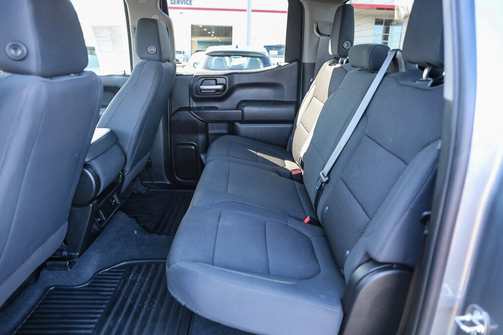 Used 2021 Chevrolet Silverado 1500 Custom Trail Boss AWD/4WD image 7