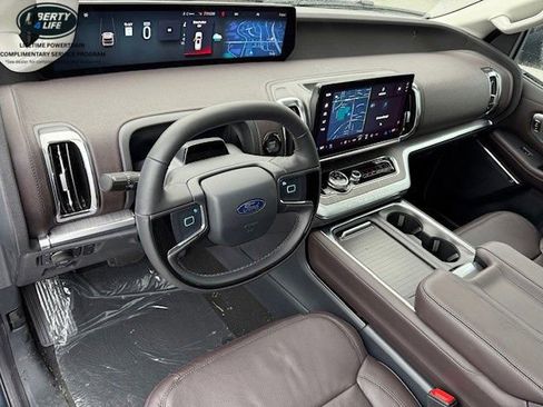 New 2025 Ford Expedition Max Platinum w/ Platinum Ultimate Package image 11