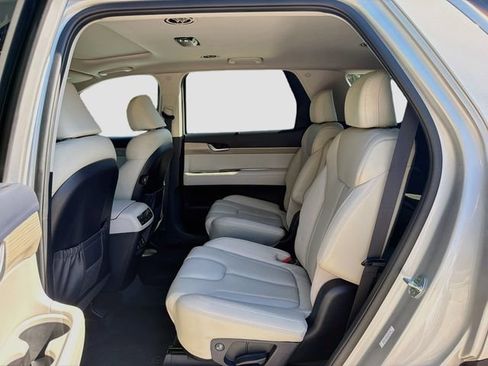 Used 2021 Hyundai Palisade SEL w/ Premium Package FWD image 22