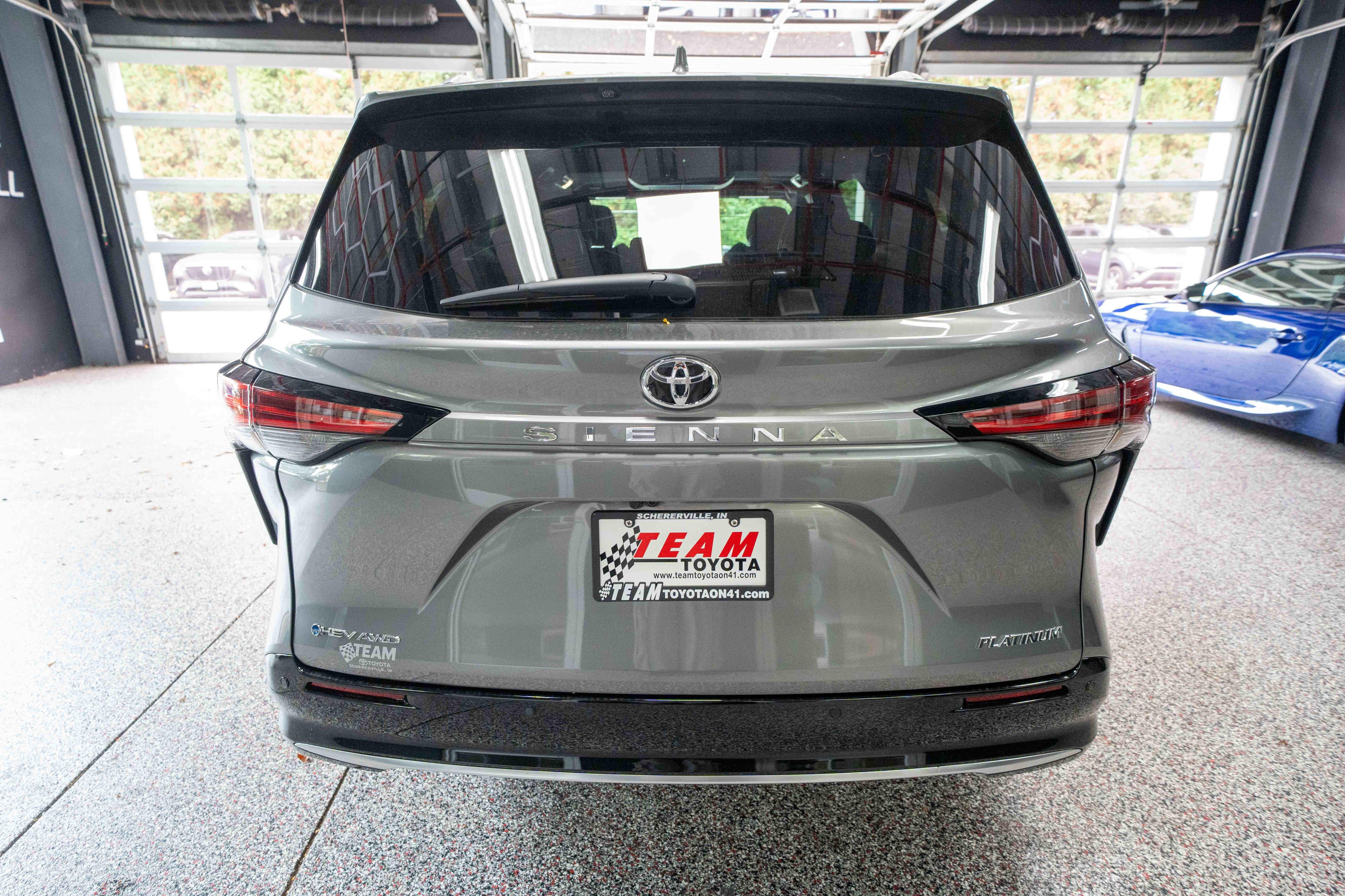 New 2026 Toyota Sienna Platinum AWD/4WD image 3