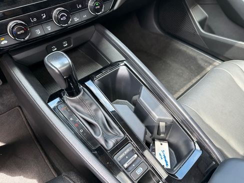 Used 2023 Honda Accord EX-L image 24