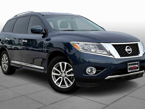 Used 2013 Nissan Pathfinder SL FWD image 3