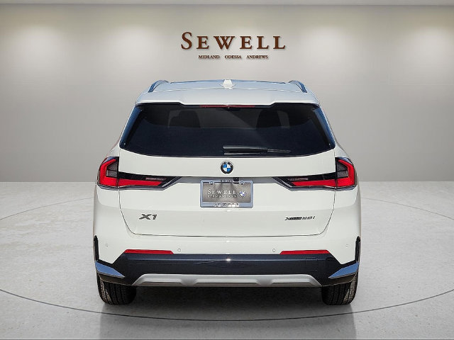 Used 2026 BMW X1 xDrive28i w/ Convenience Package AWD/4WD image 4