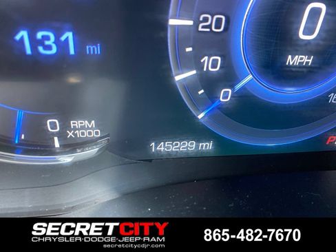 Used 2016 Cadillac Escalade Luxury AWD/4WD image 19
