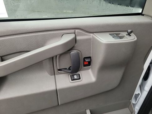 New 2025 Chevrolet Express 2500 w/ Driver Convenience Package image 20