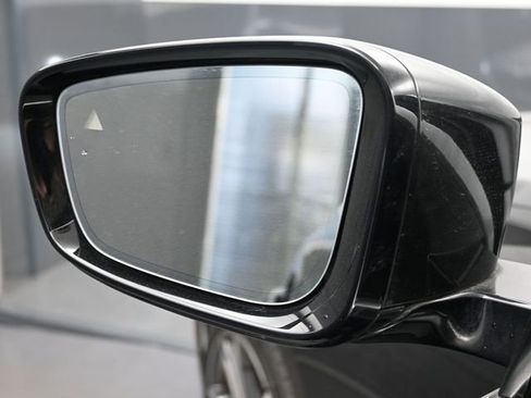 Used 2022 BMW 330i xDrive Sedan image 10