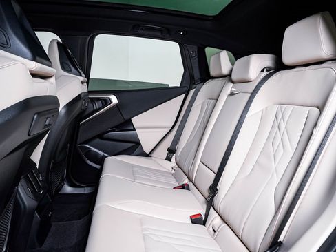 Used 2025 BMW X3 xDrive30i w/ Convenience Package image 17