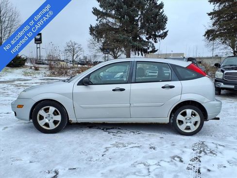 Used 2007 Ford Focus ZX5 Hatchback image 9