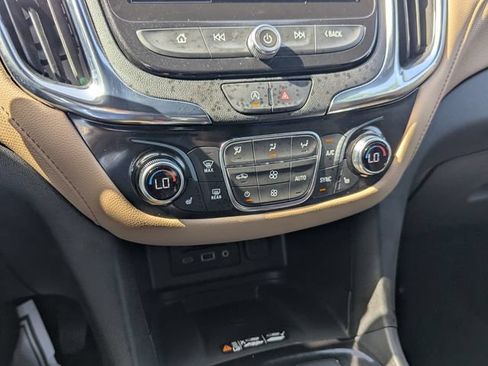 Used 2023 Chevrolet Equinox Premier FWD image 25