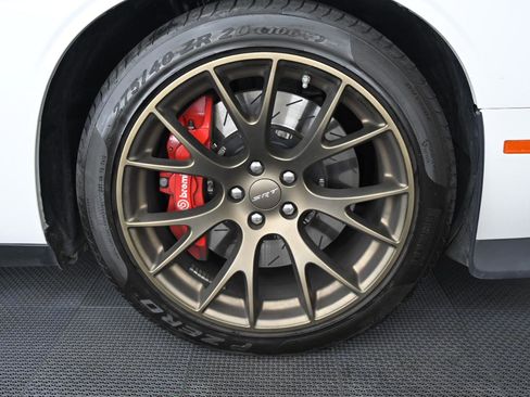 Used 2016 Dodge Challenger SRT Hellcat image 48